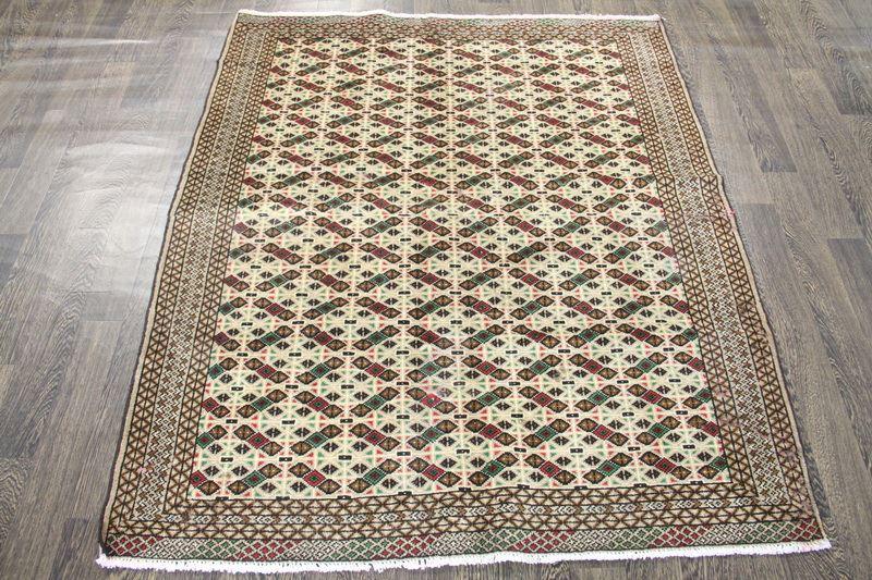 Traditional Vintage Handmade Rug 136x160cm The Rugs Outlet 