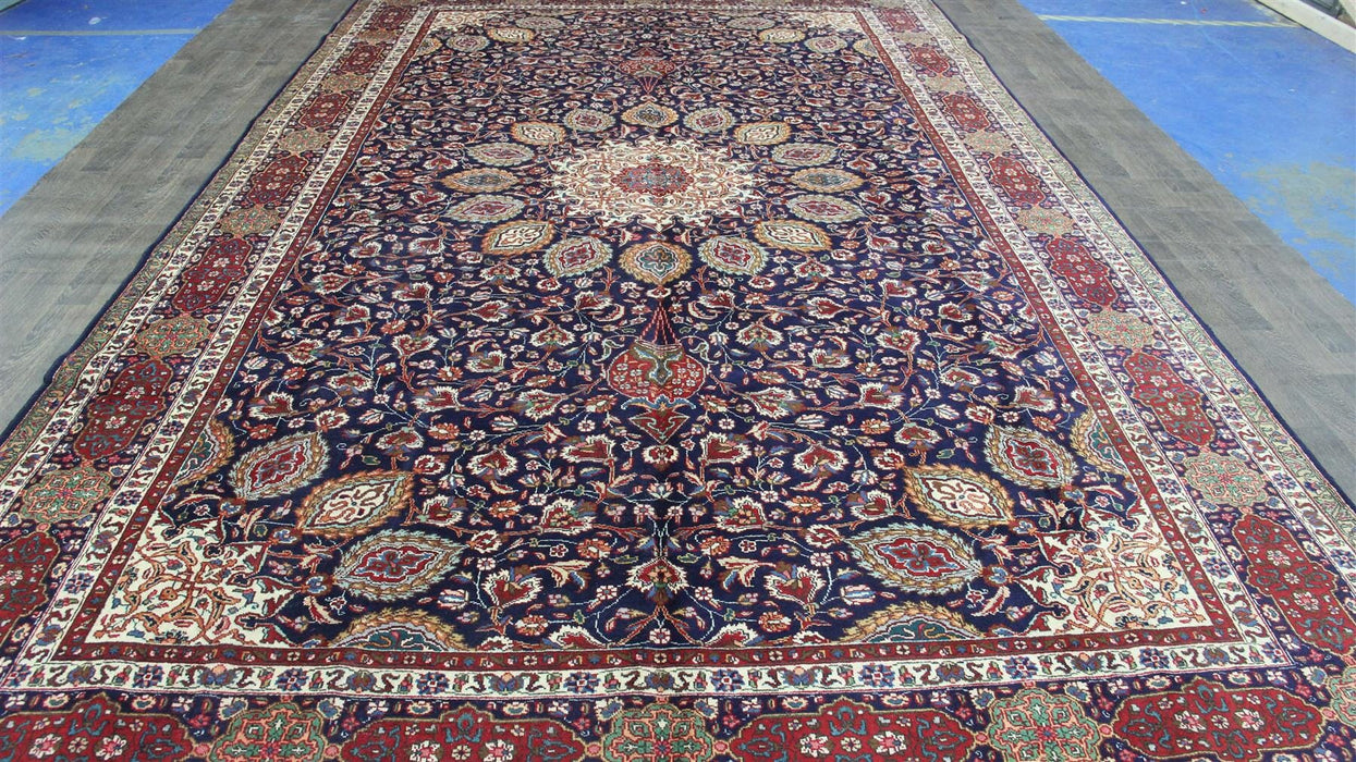 Traditional Vintage Handmade Rug 490x292 cm The Rugs Outlet 