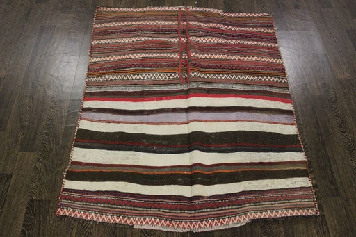 Traditional Vintage Handmade Rug 140X113 CM The Rugs Outlet 