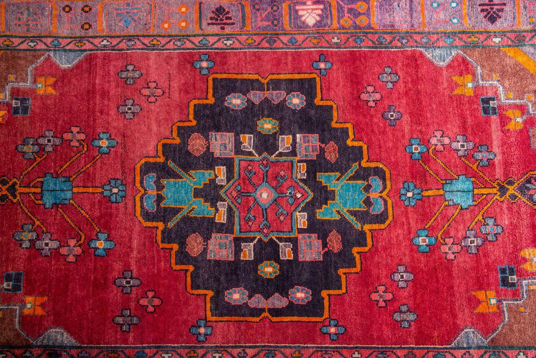 Traditional Vintage Handmade Rug 284 X 143 The Rugs Outlet 