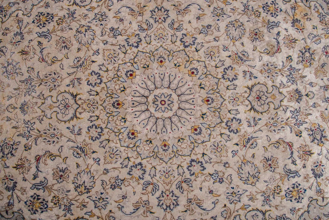 Traditional Vintage Handmade Rug 308X193 CM The Rugs Outlet 