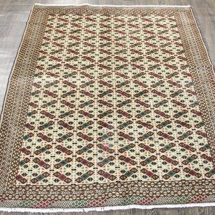 Traditional Vintage Handmade Rug 136x160cm The Rugs Outlet 