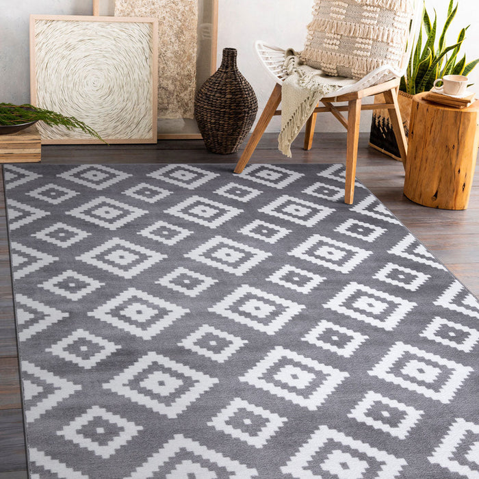 Trendy Diamond Trellis Rug - Grey