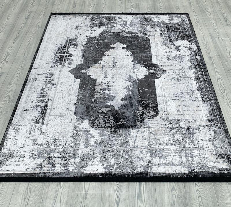 Luxy Traditional Rug (V2) - Black