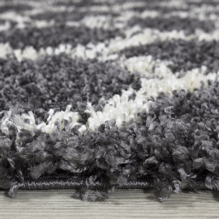 Trellis Shaggy Grey & White Rug