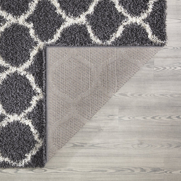 Trellis Shaggy Grey & White Rug