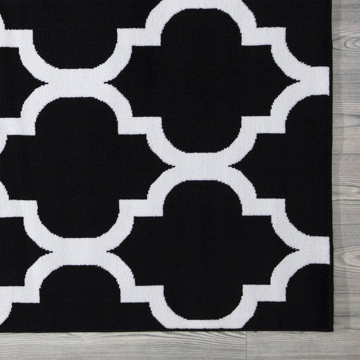 Trendy Moroccan Rug V2 - Black