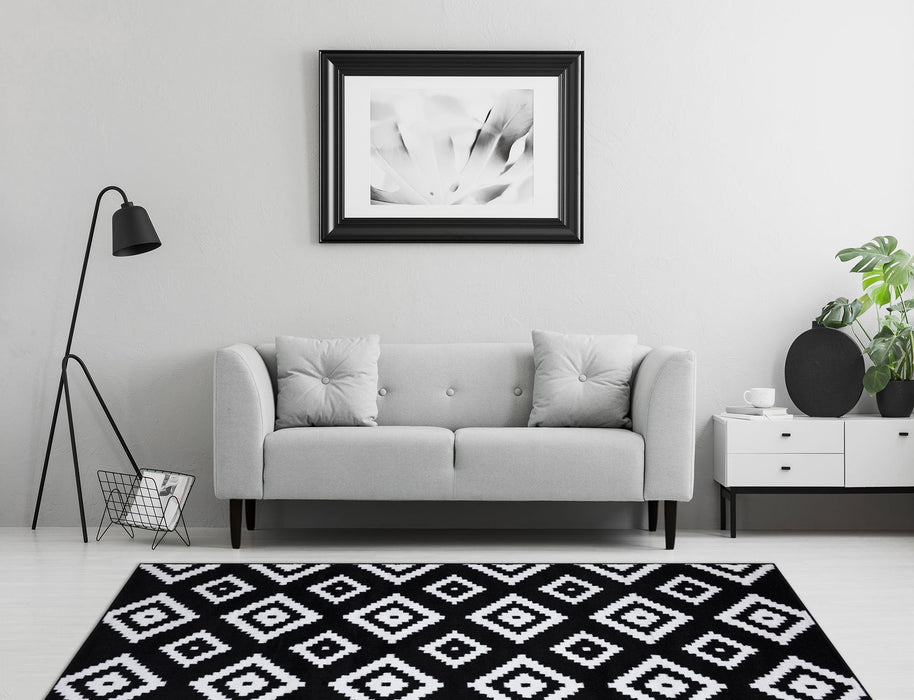 Trendy Diamond Trellis Rug V2 - Black