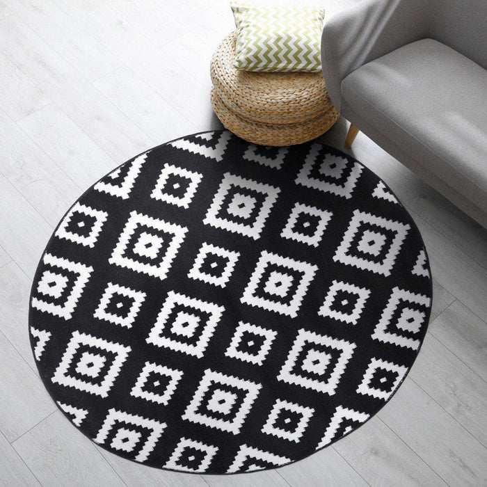 Trendy Diamond Trellis Rug V2 - Black