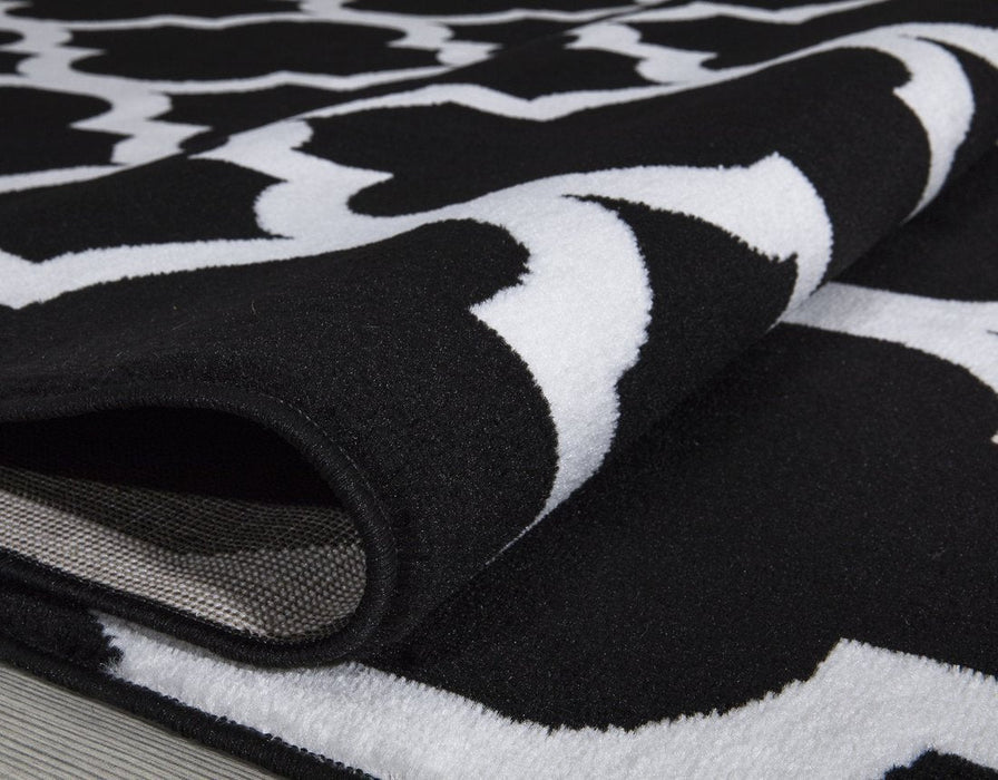 Trendy Moroccan Rug V2 - Black